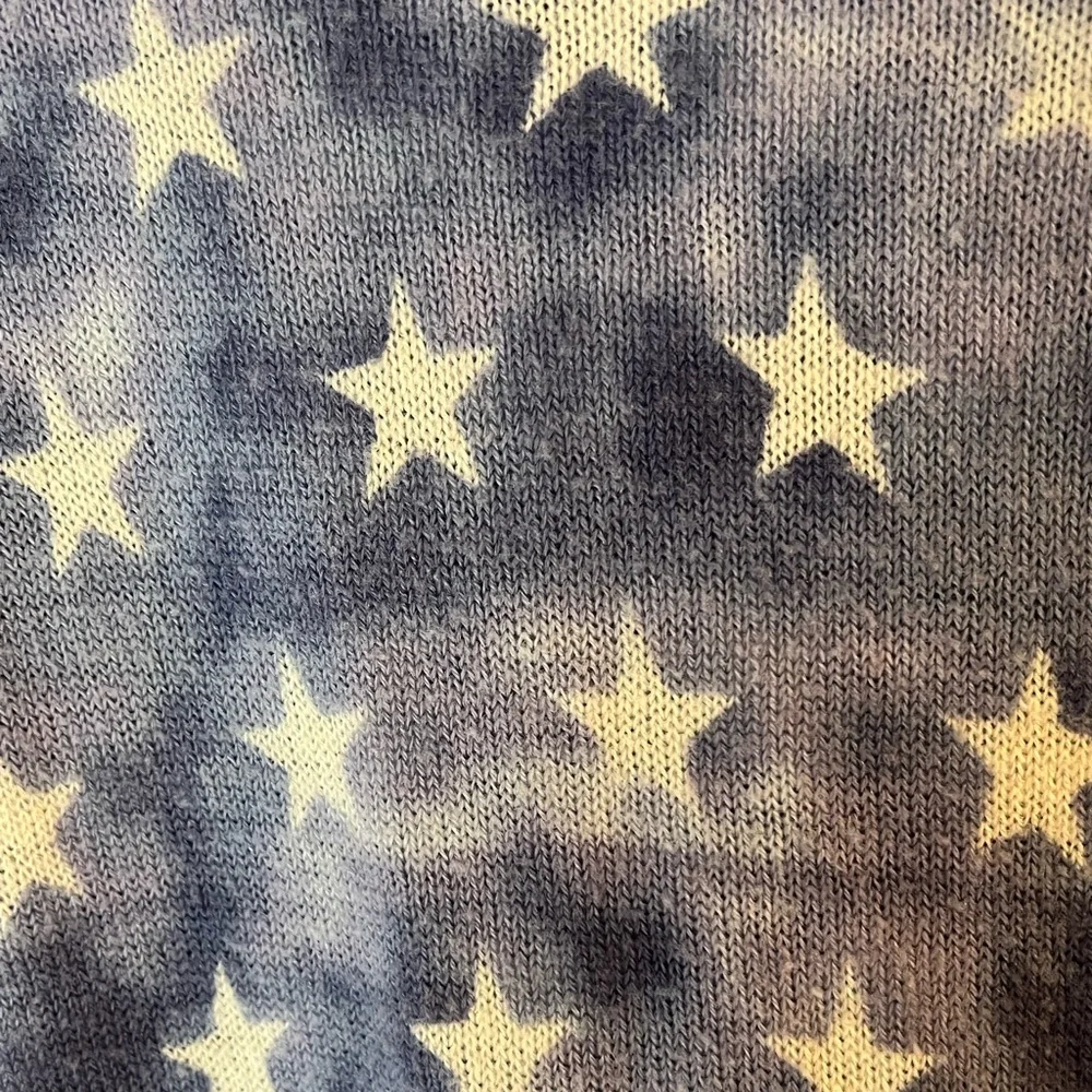 Rock and Republic Lightweight Summer Sweater - Picture 3 of 4